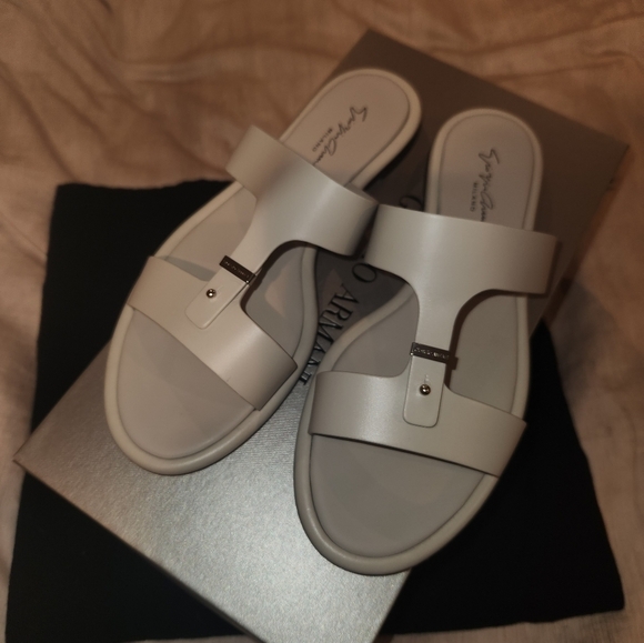 NWB Giorgio Armani Leather Sandals Authentic! Gorgeous! - Picture 11 of 16